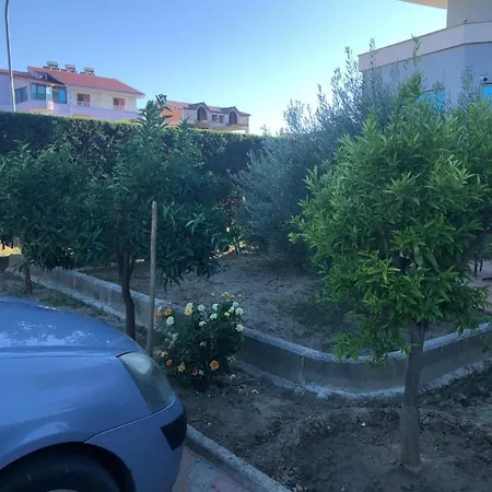 Отель Blue Sky Голем