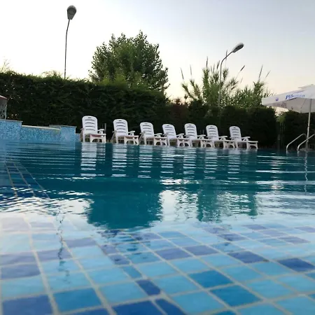 Blue Sky Otel
