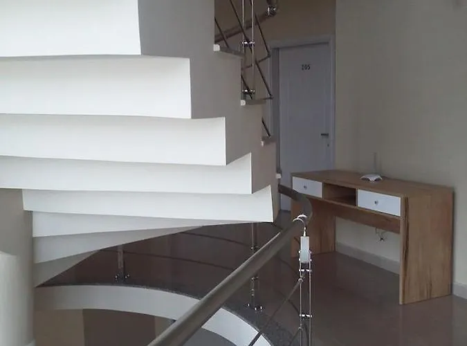 מלון Blue Sky גולם