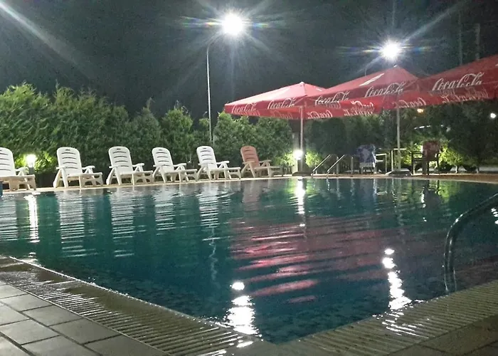 Blue Sky Hotel *