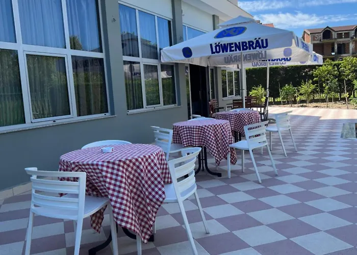 Blue Sky Ξενοδοχείο Golem (Tirana)